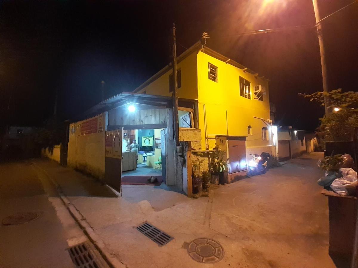 Casa Da Vo Sepetiba Hostel - Rio de Janeiro, Rio de Janeiro